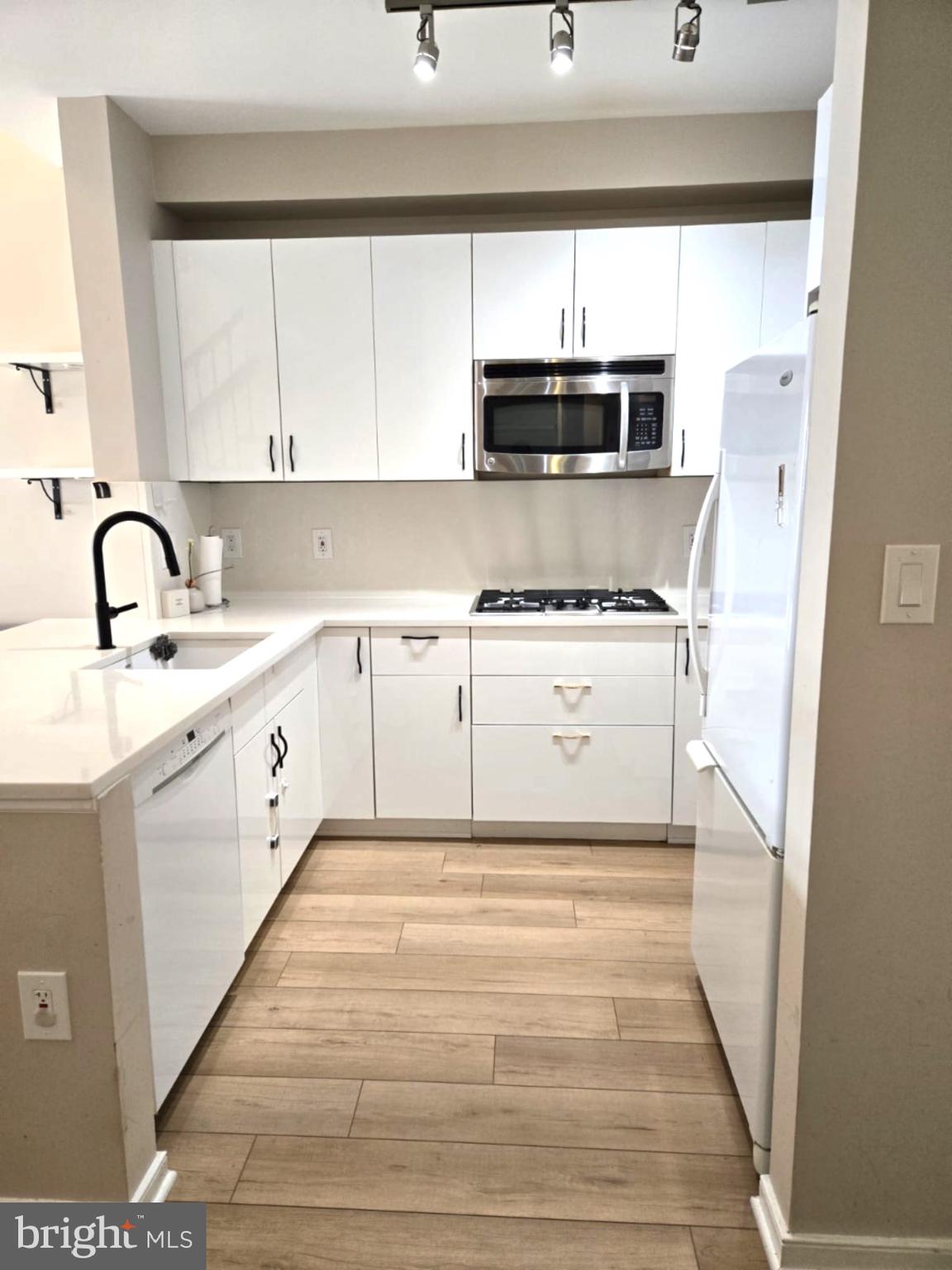 LILLIAN COURT AT TYSONS - Residential Lease