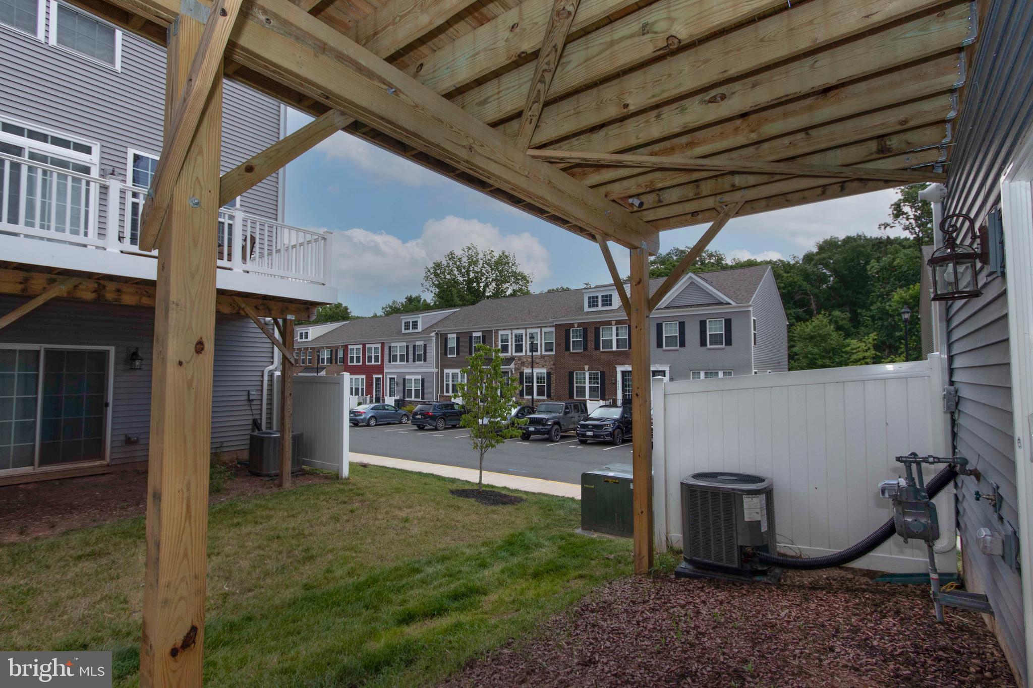 HAYMARKET CROSSING - Residential Lease