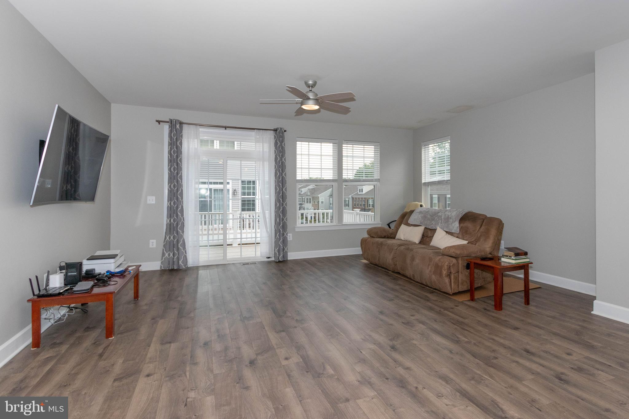 HAYMARKET CROSSING - Residential Lease