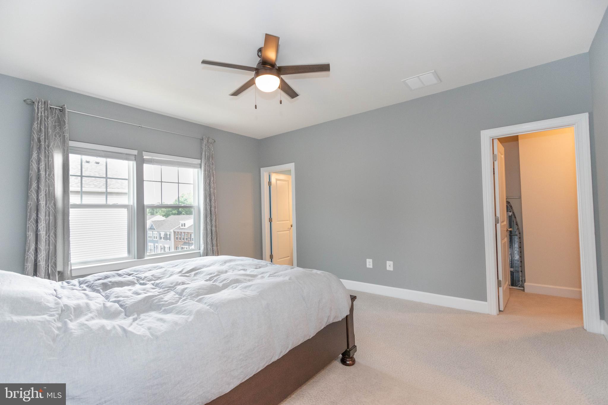 HAYMARKET CROSSING - Residential Lease