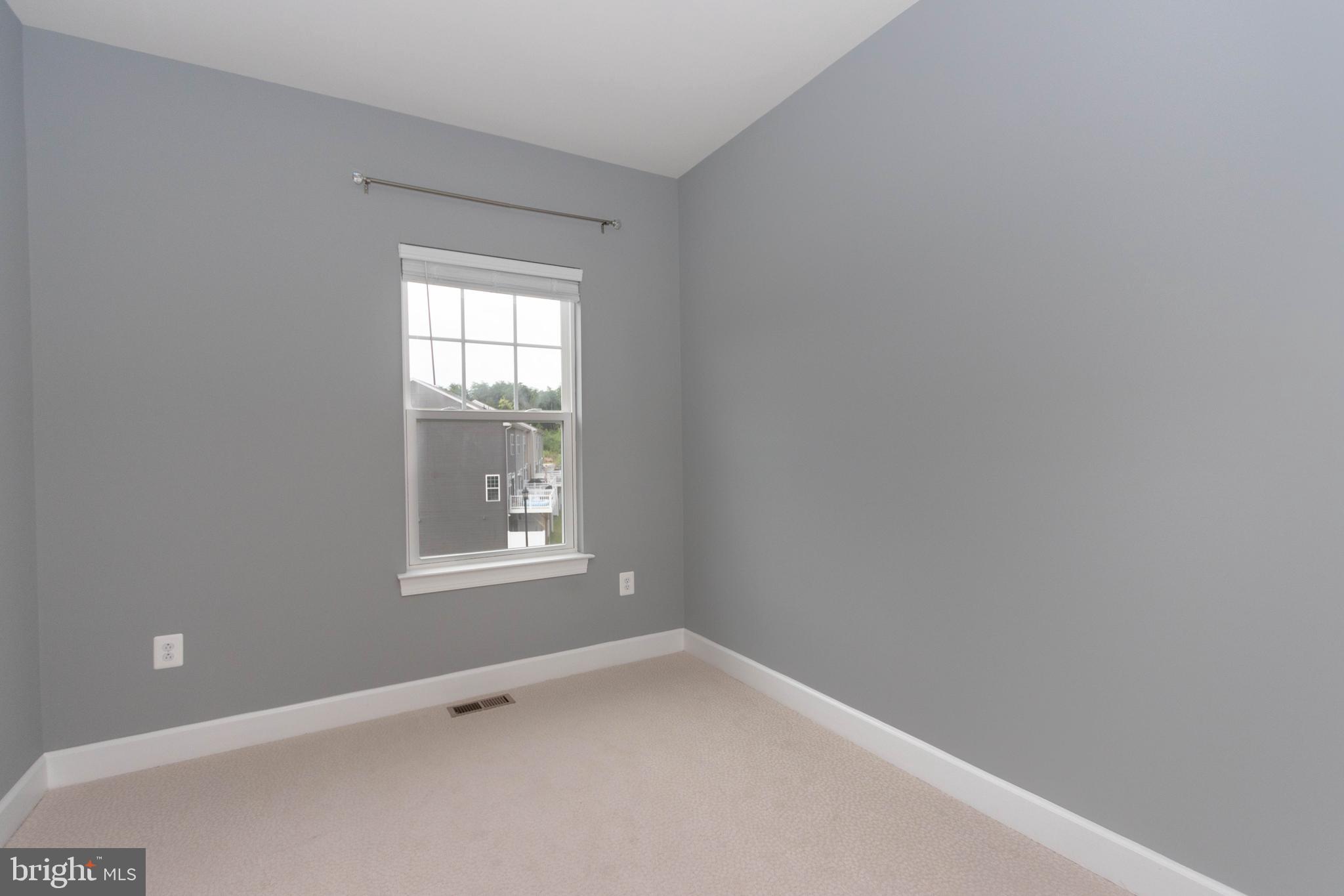 HAYMARKET CROSSING - Residential Lease