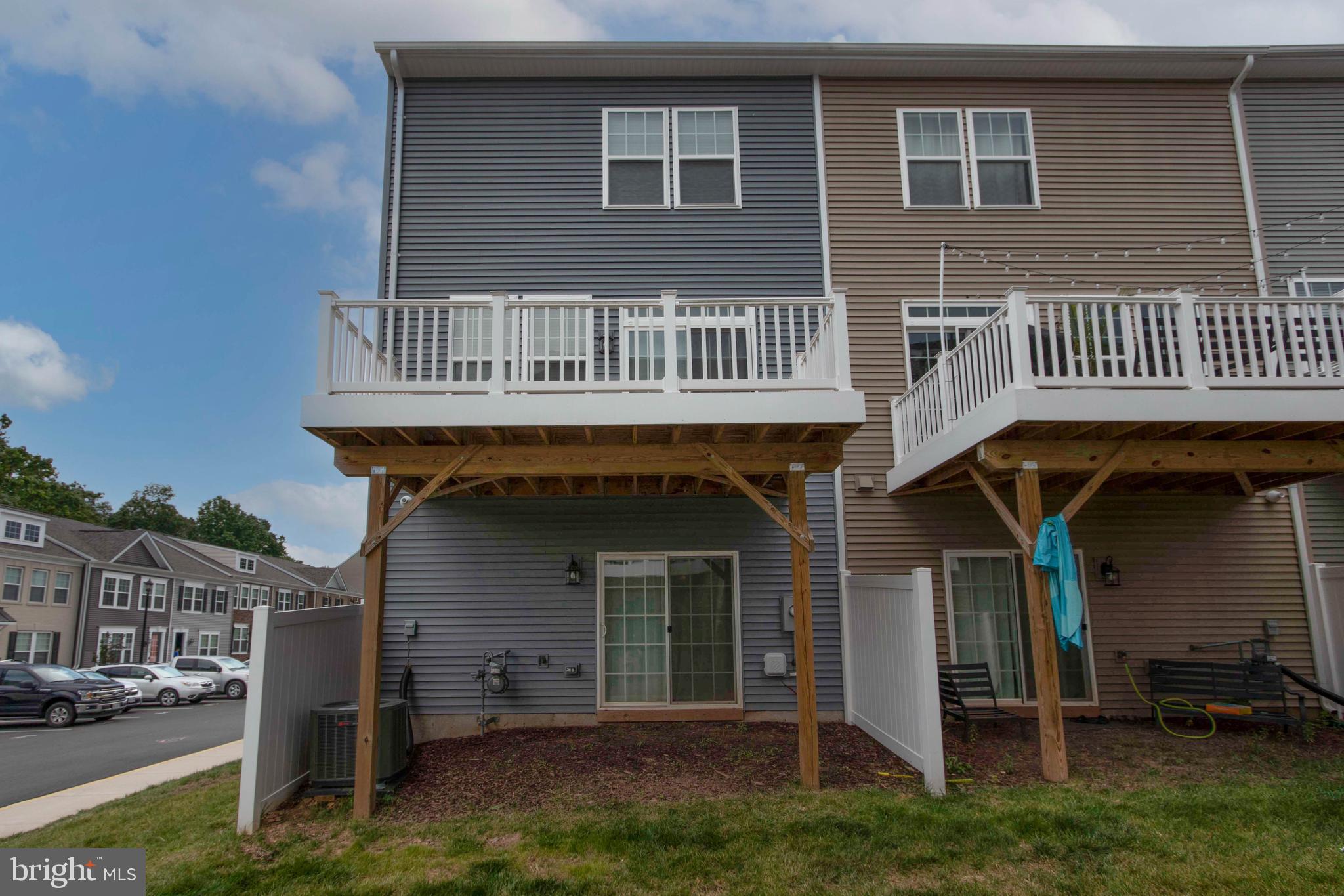 HAYMARKET CROSSING - Residential Lease