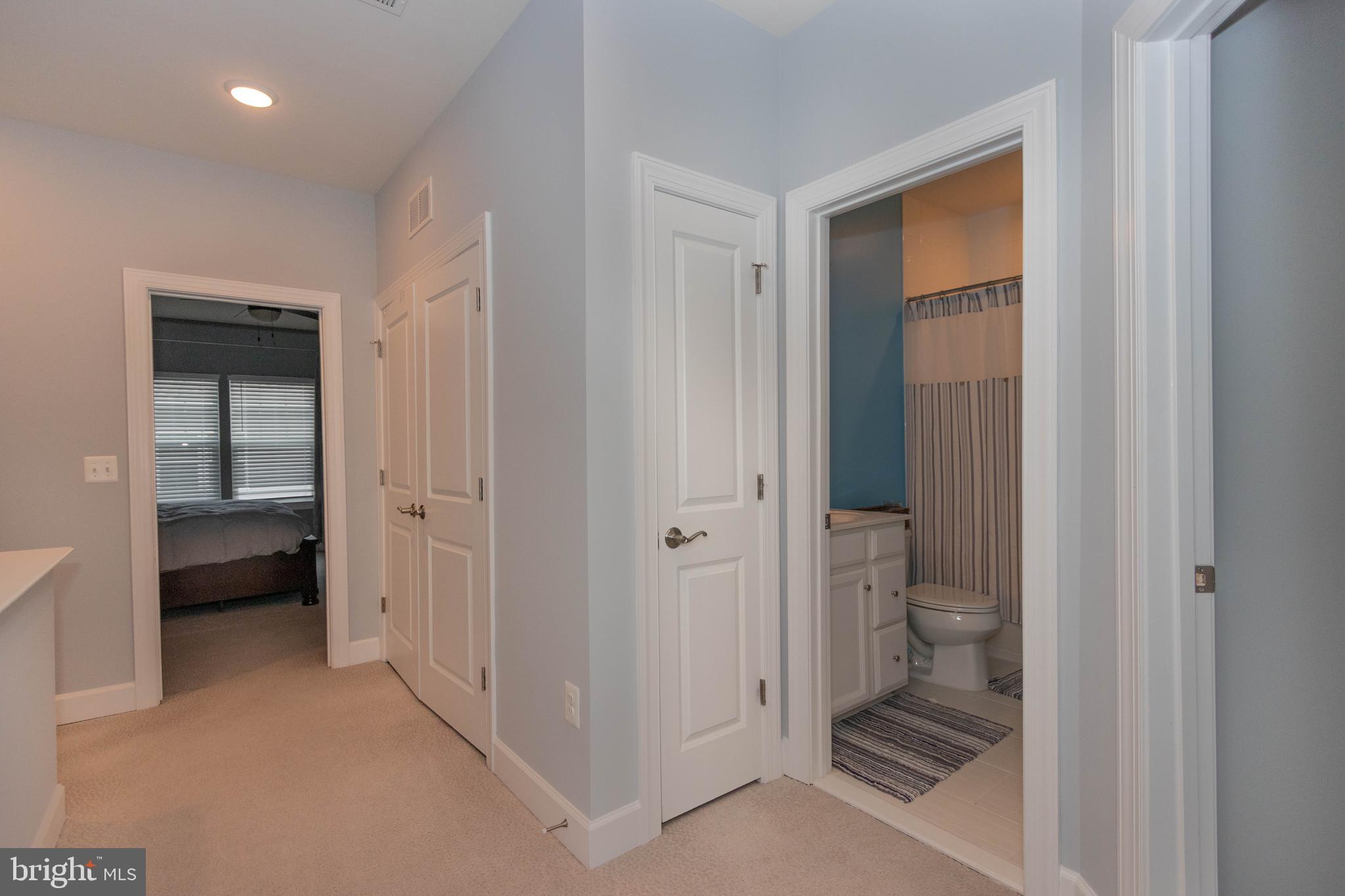 HAYMARKET CROSSING - Residential Lease