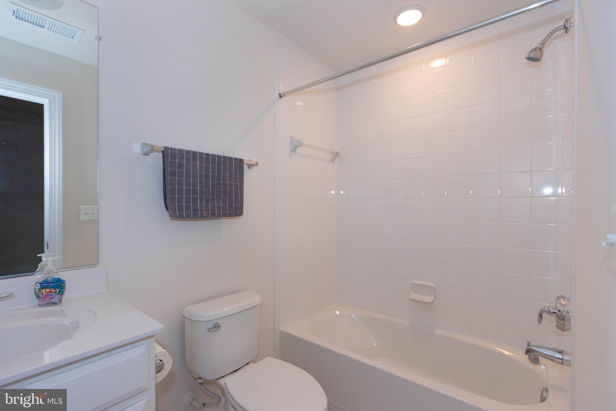 HAYMARKET CROSSING - Residential Lease