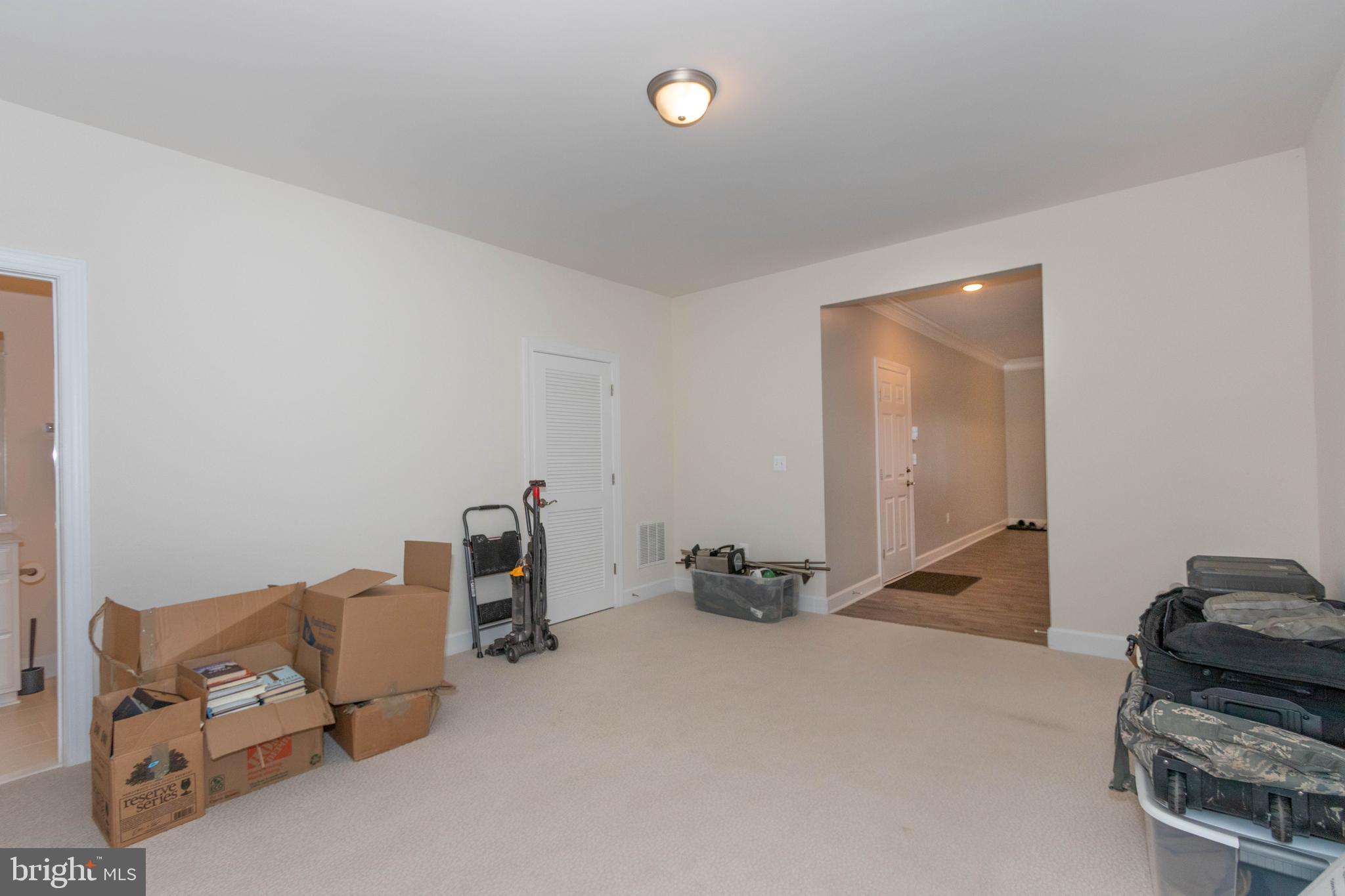 HAYMARKET CROSSING - Residential Lease