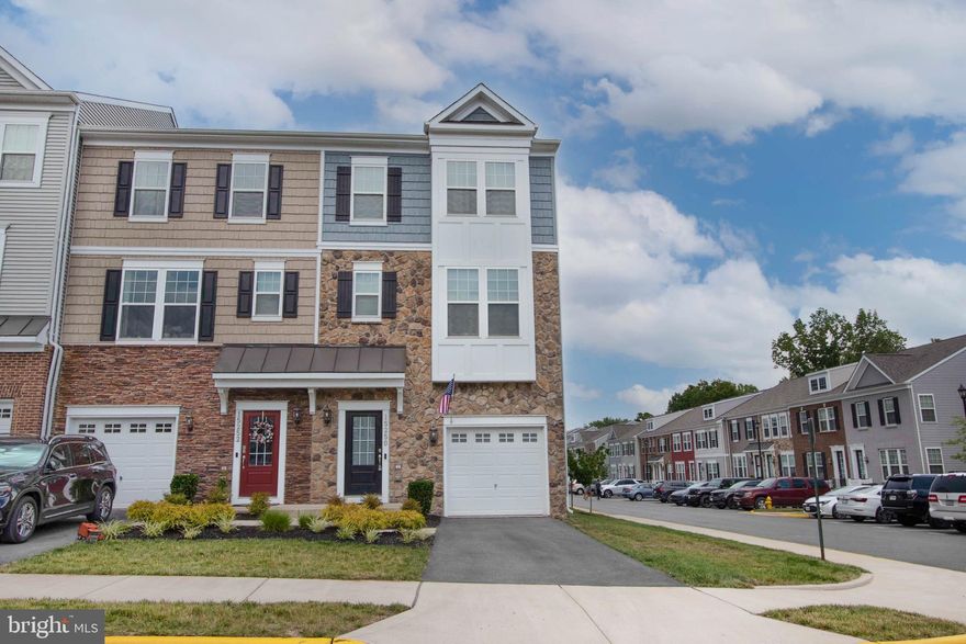 Beautiful end unit Townhome in Haymarket. This home has it all! Hardwoods, Gourmet kitchen with granite counters, 1 car garage, large deck and high ceilings ! Great location next to the Haymarket Health Center and less than a mile to I-66! Haymarket Crossing provides plenty of overflow parking, parks, and walking trails.

Tenant is responsible for all utilities and minor interior maintenance. NO Pets. Minimum income qualifications $108k/year. Two adults' incomes max considered for qualification. Minimum one year lease. Good Credit Required. Landlords require job transfer clause in lease.

Renting from Freedom Property Management and Sales provides you many benefits which include: HVAC air filter delivery (for applicable properties),credit building to help boost your credit score with timely rent payments, renter insurance, 1M Identity Protection, utility concierge service making utility connection a breeze during your move-in, our best-in-class resident rewards program, and much more! More details upon application.

Apply online. Applications considered on a first-come/completed basis. Professionally managed by Freedom Property Management & Sales.