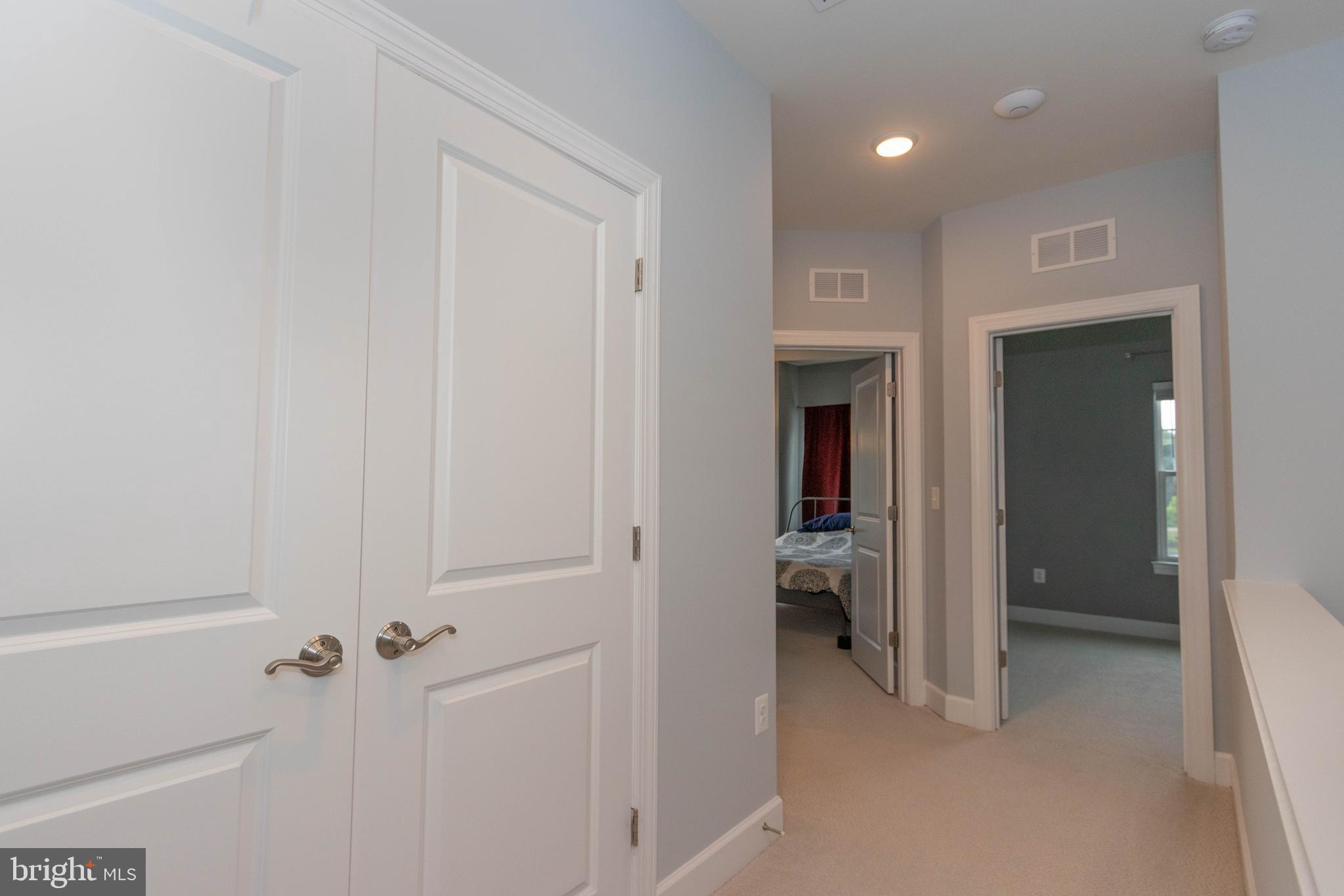 HAYMARKET CROSSING - Residential Lease