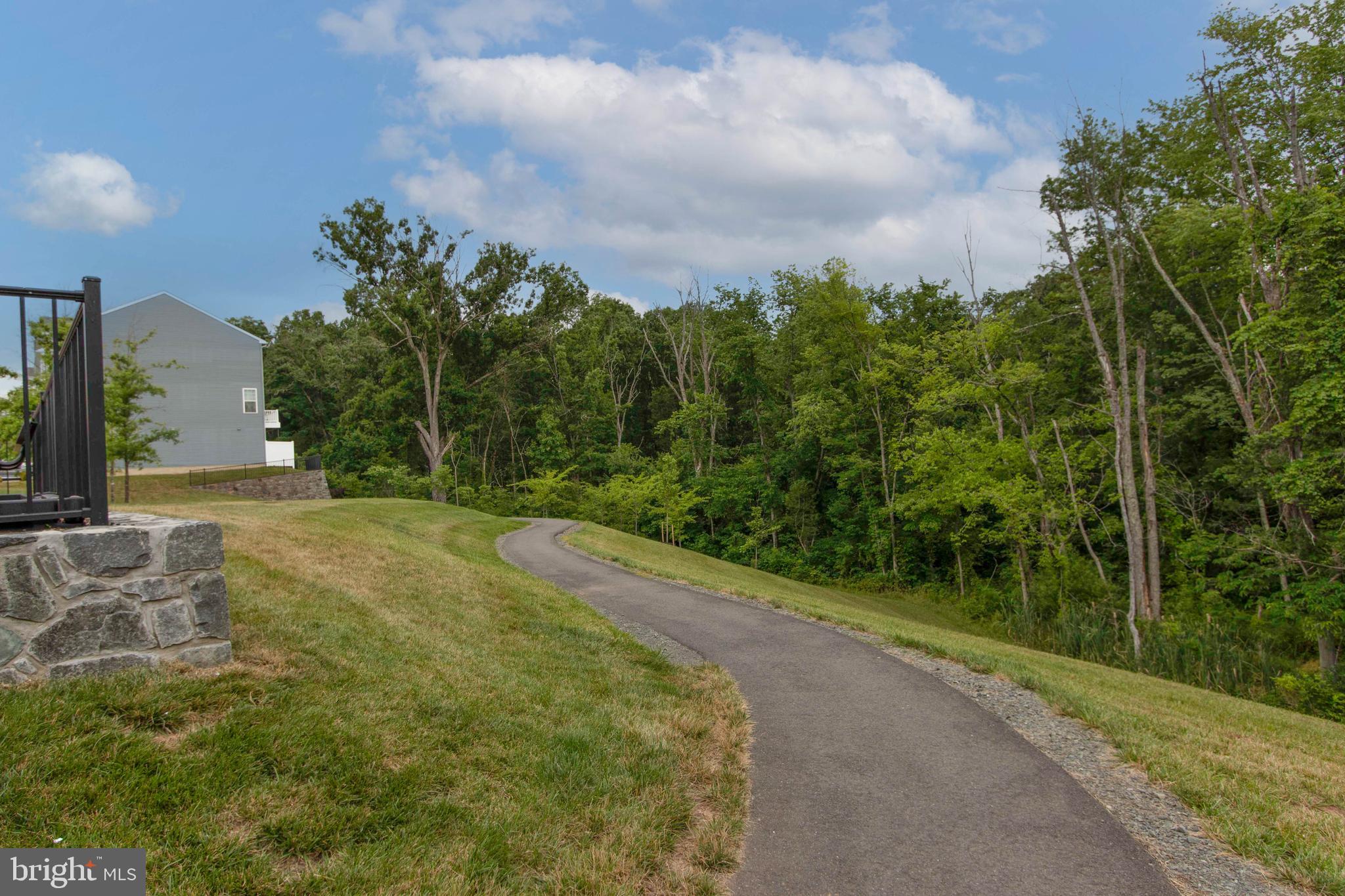 HAYMARKET CROSSING - Residential Lease