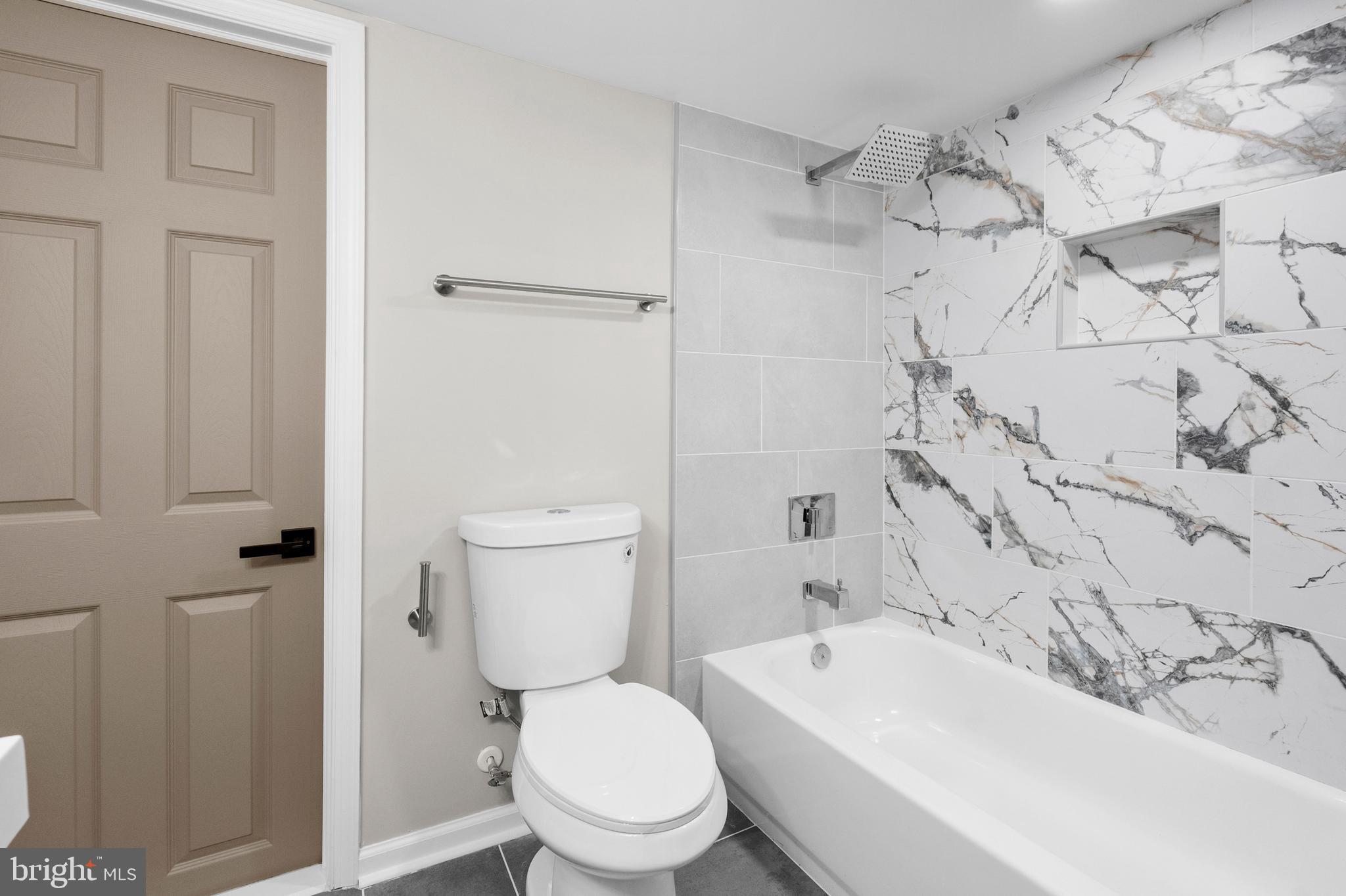 MONDAWMIN - Residential