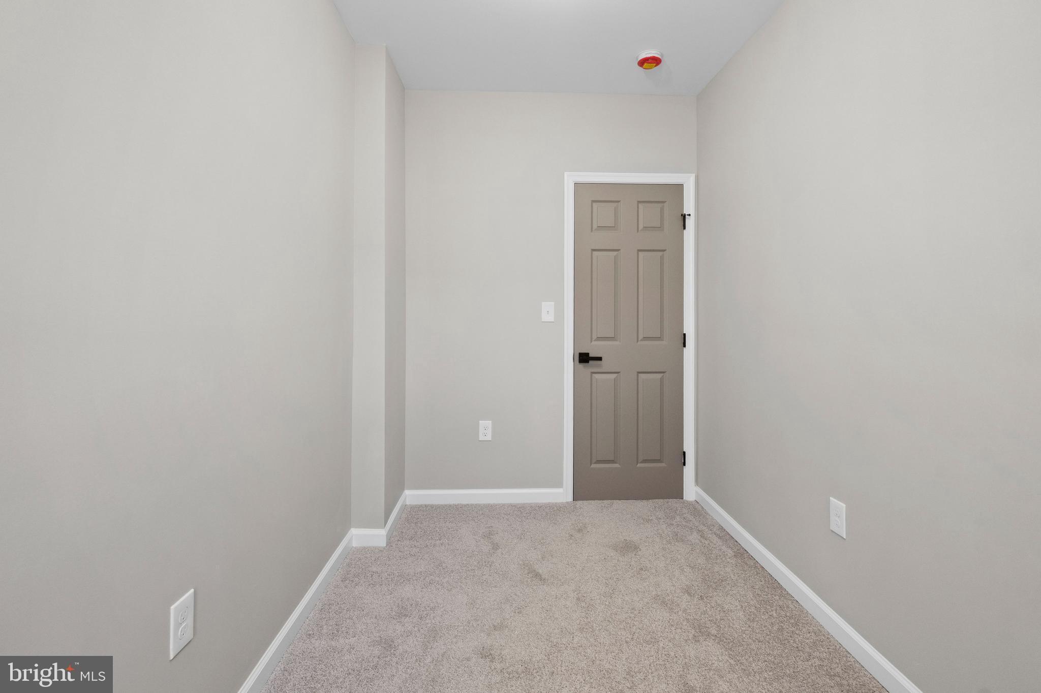 MONDAWMIN - Residential