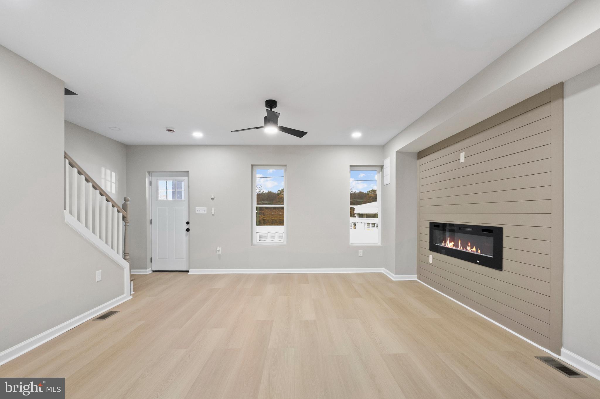 MONDAWMIN - Residential