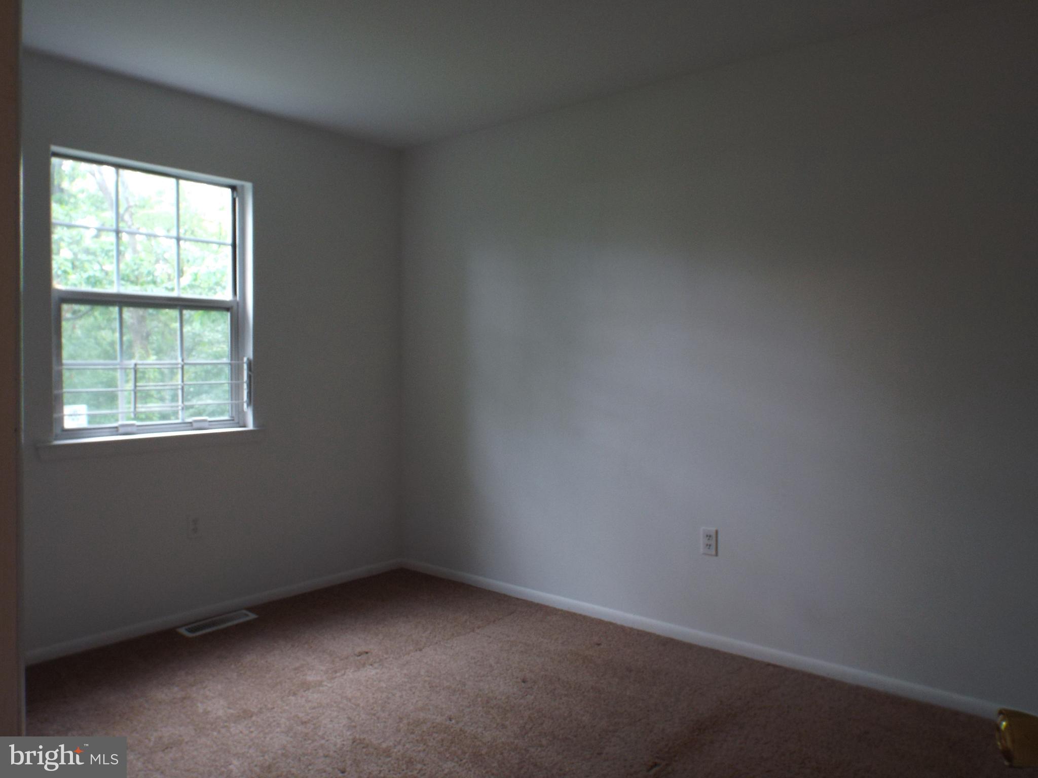 ROLLINSDALE - Residential Lease