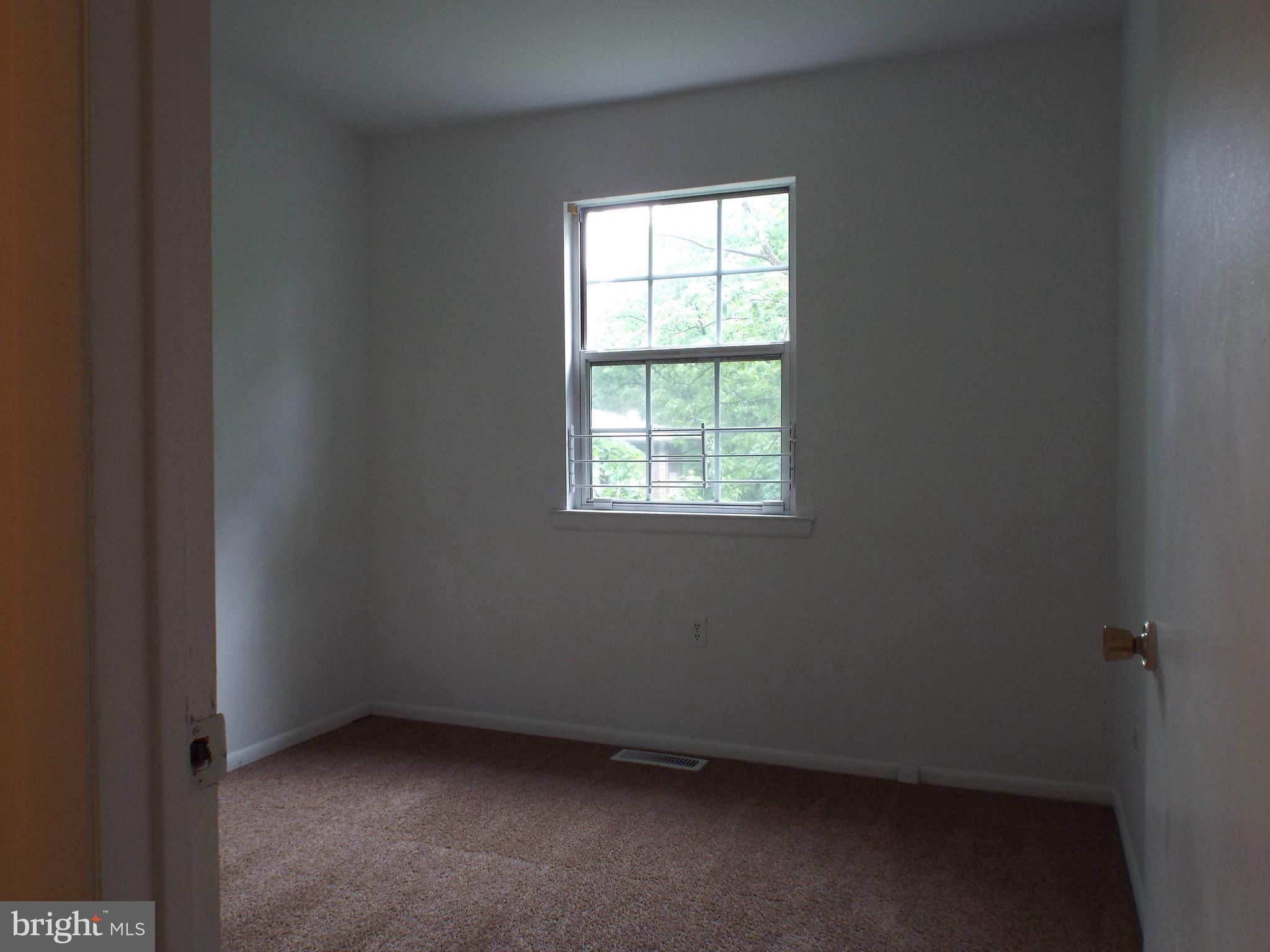 ROLLINSDALE - Residential Lease