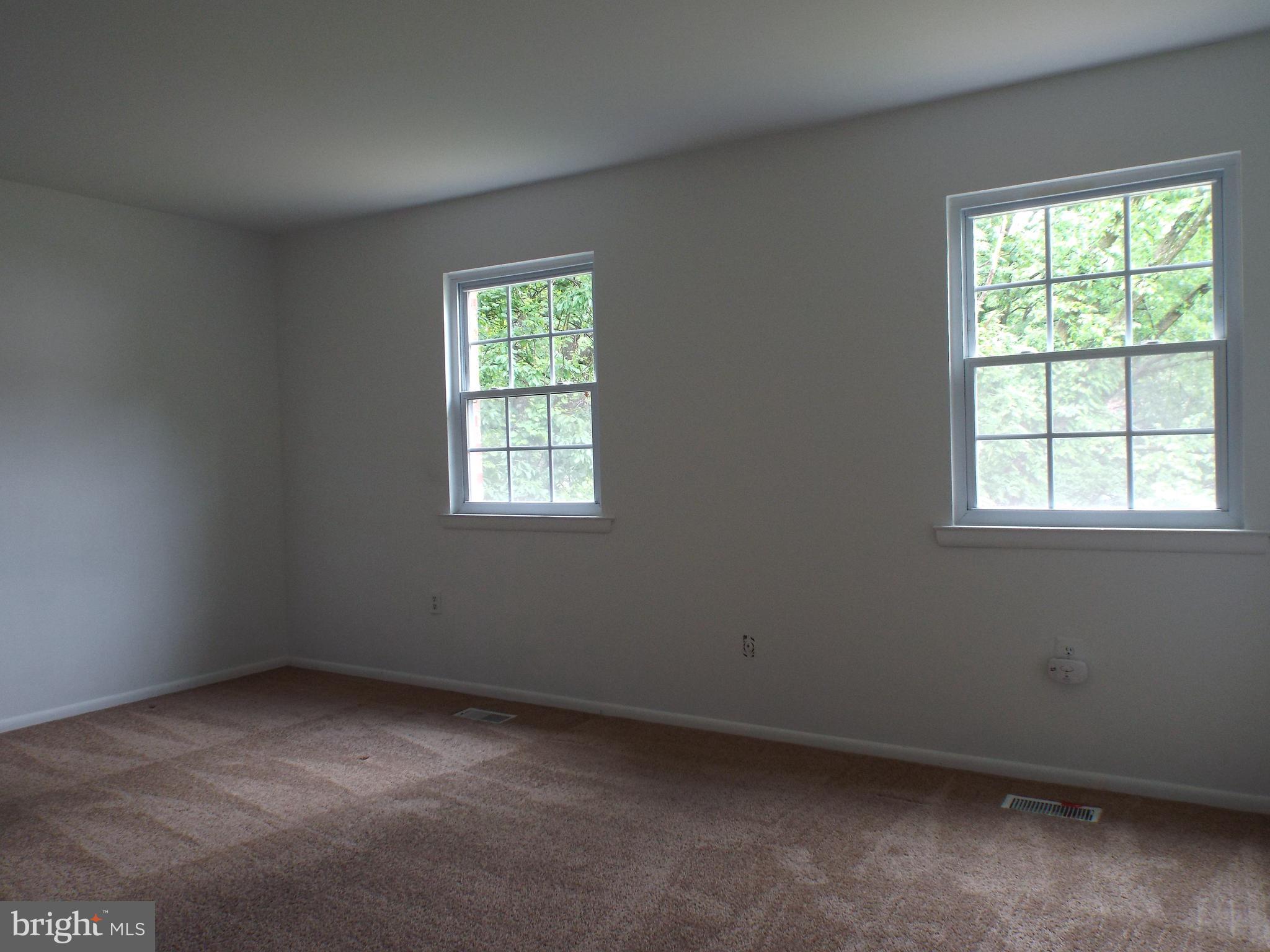 ROLLINSDALE - Residential Lease