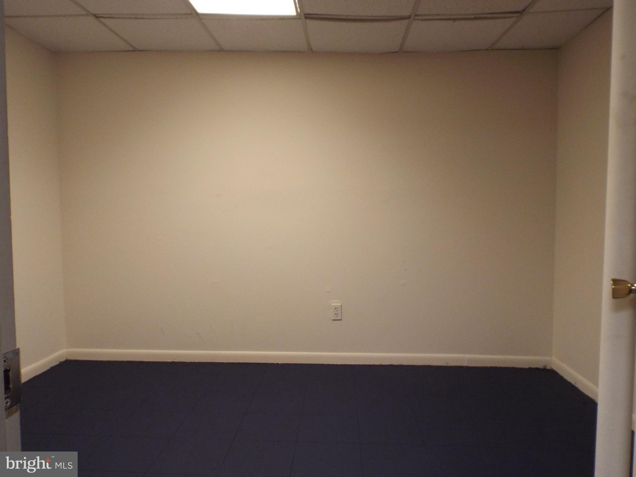 ROLLINSDALE - Residential Lease