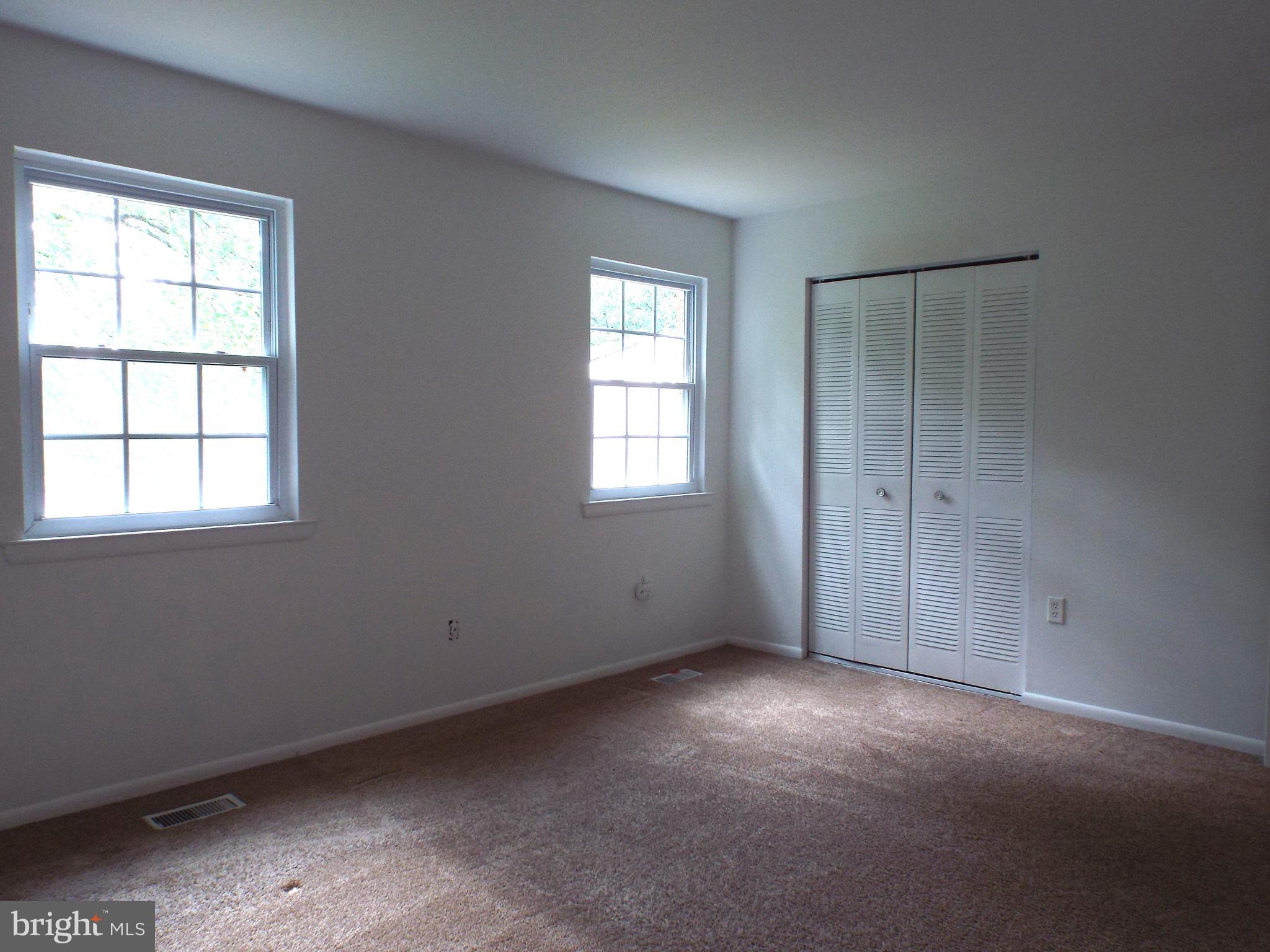 ROLLINSDALE - Residential Lease