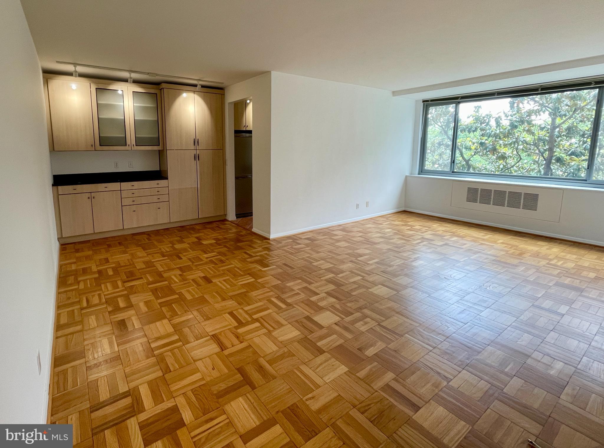 4200 CATHEDRAL AVENUE NW 918