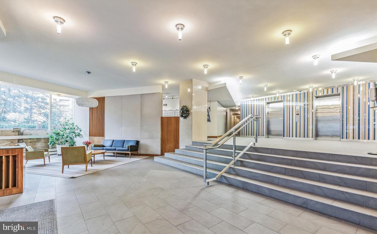 4200 CATHEDRAL AVENUE NW 918