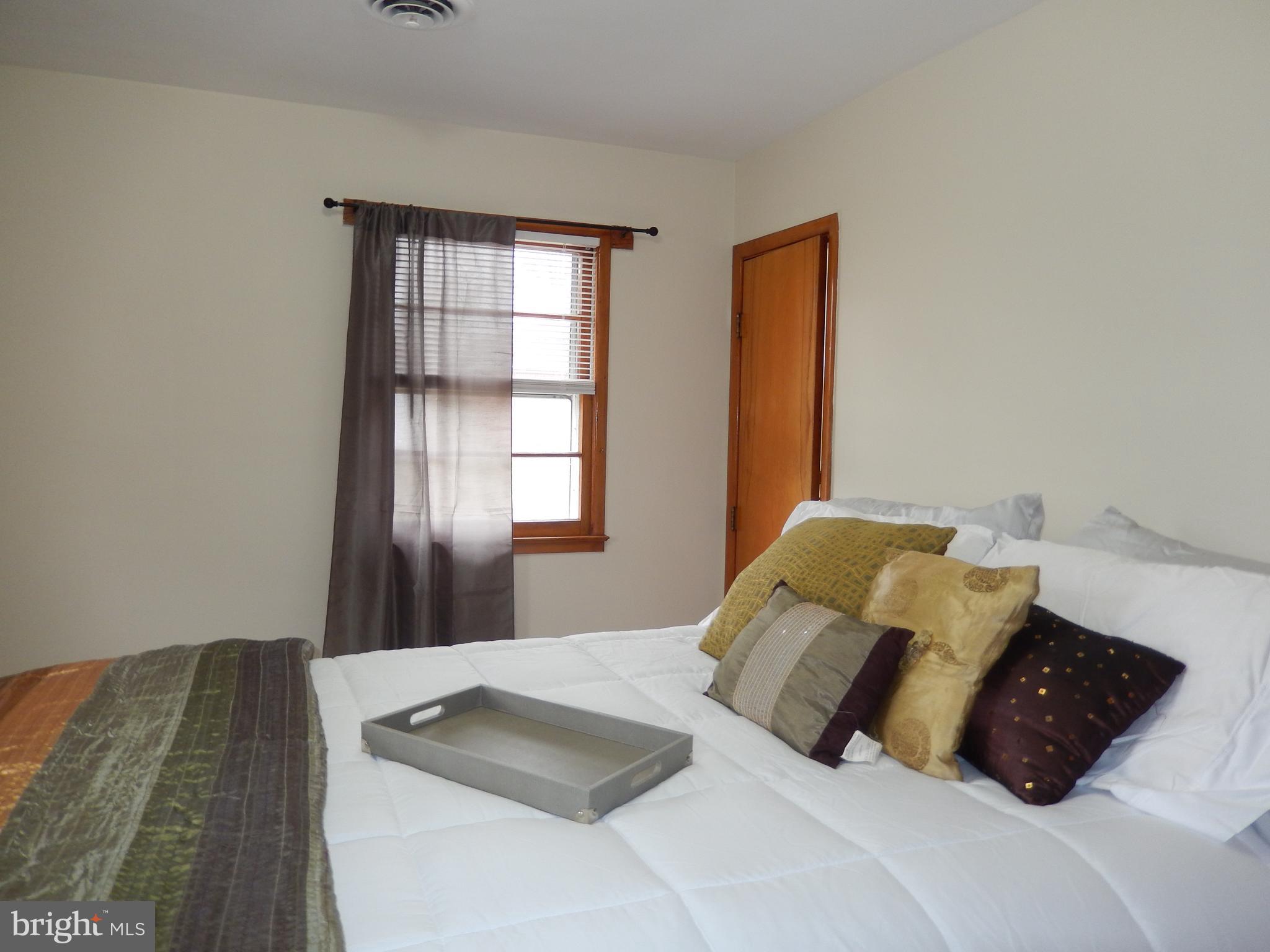 COOLRIDGE ACRES - Residential Lease