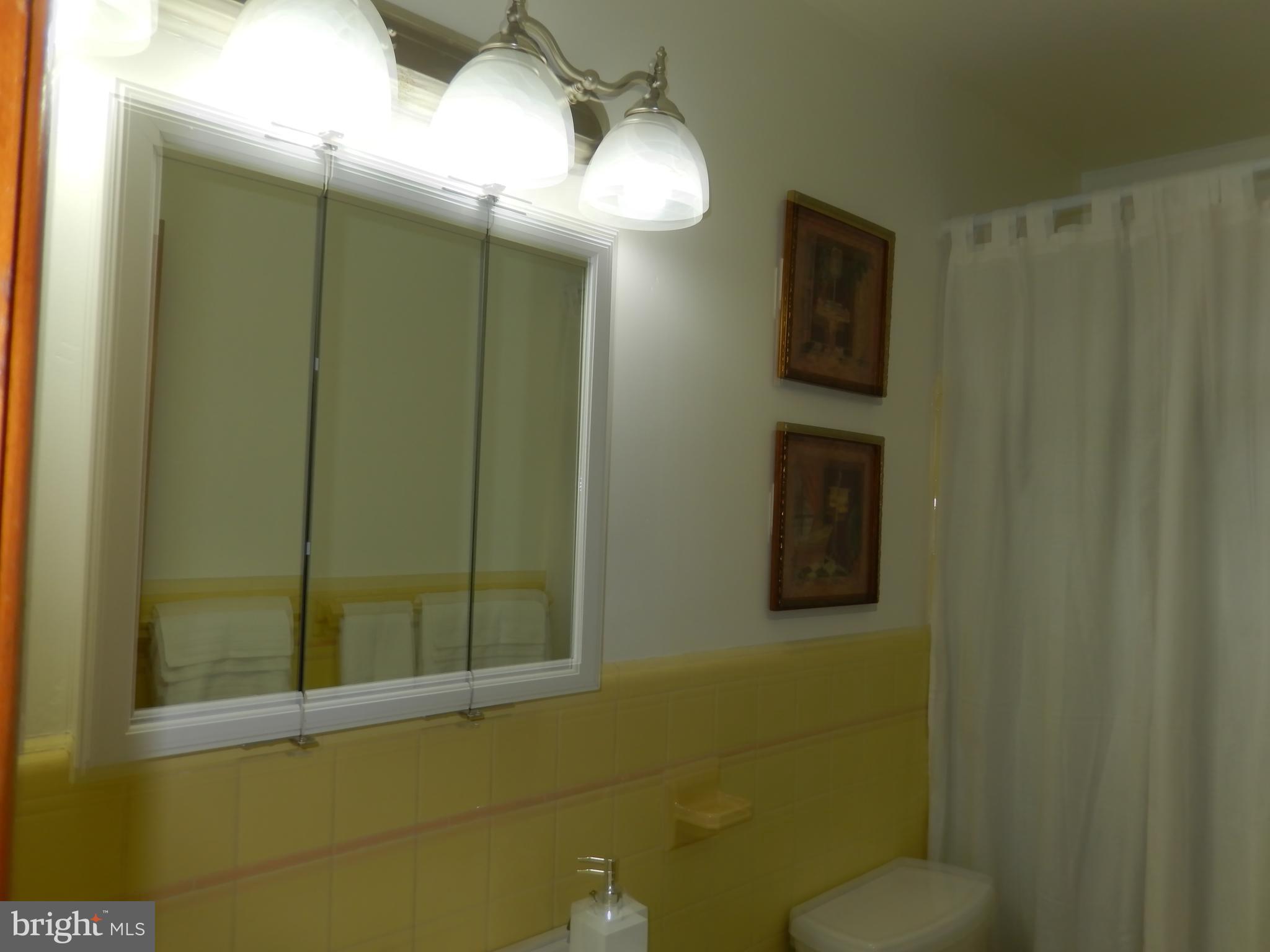 COOLRIDGE ACRES - Residential Lease