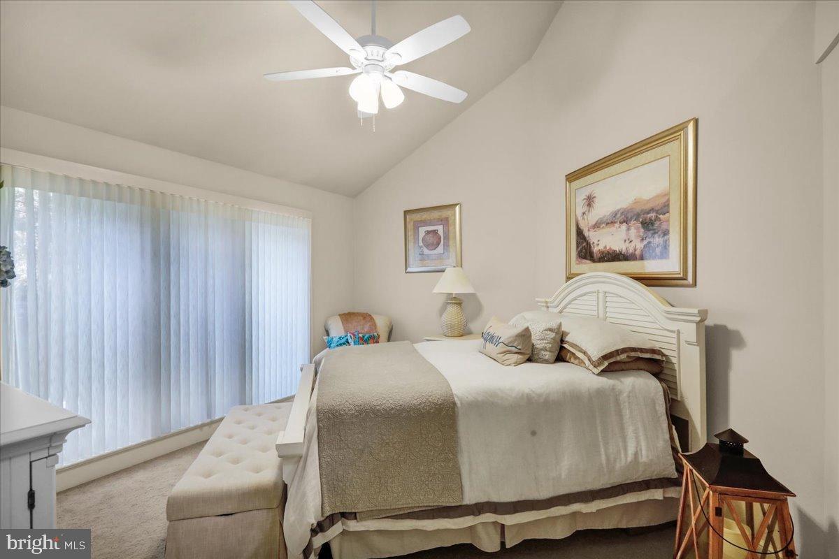 HESSIAN PINES - Residential