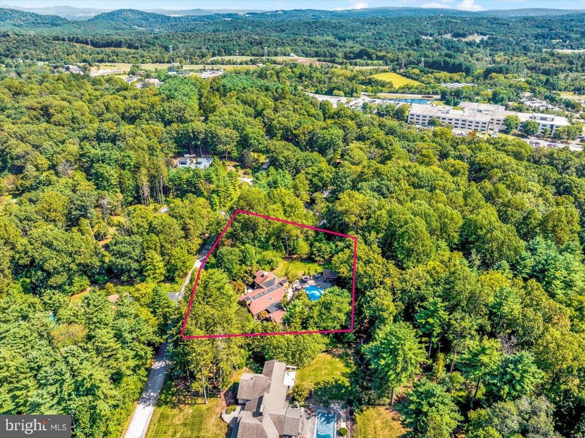 HESSIAN PINES - Residential