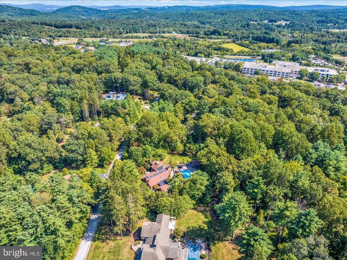 HESSIAN PINES - Residential