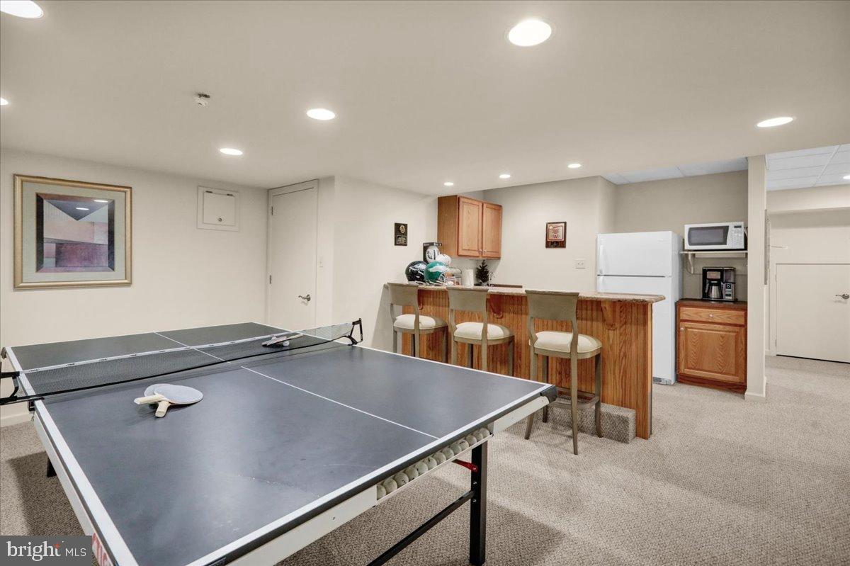 HESSIAN PINES - Residential