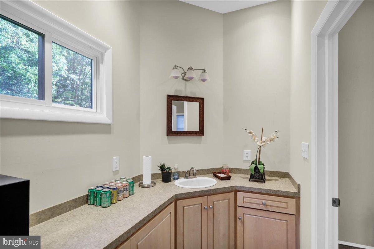 HESSIAN PINES - Residential