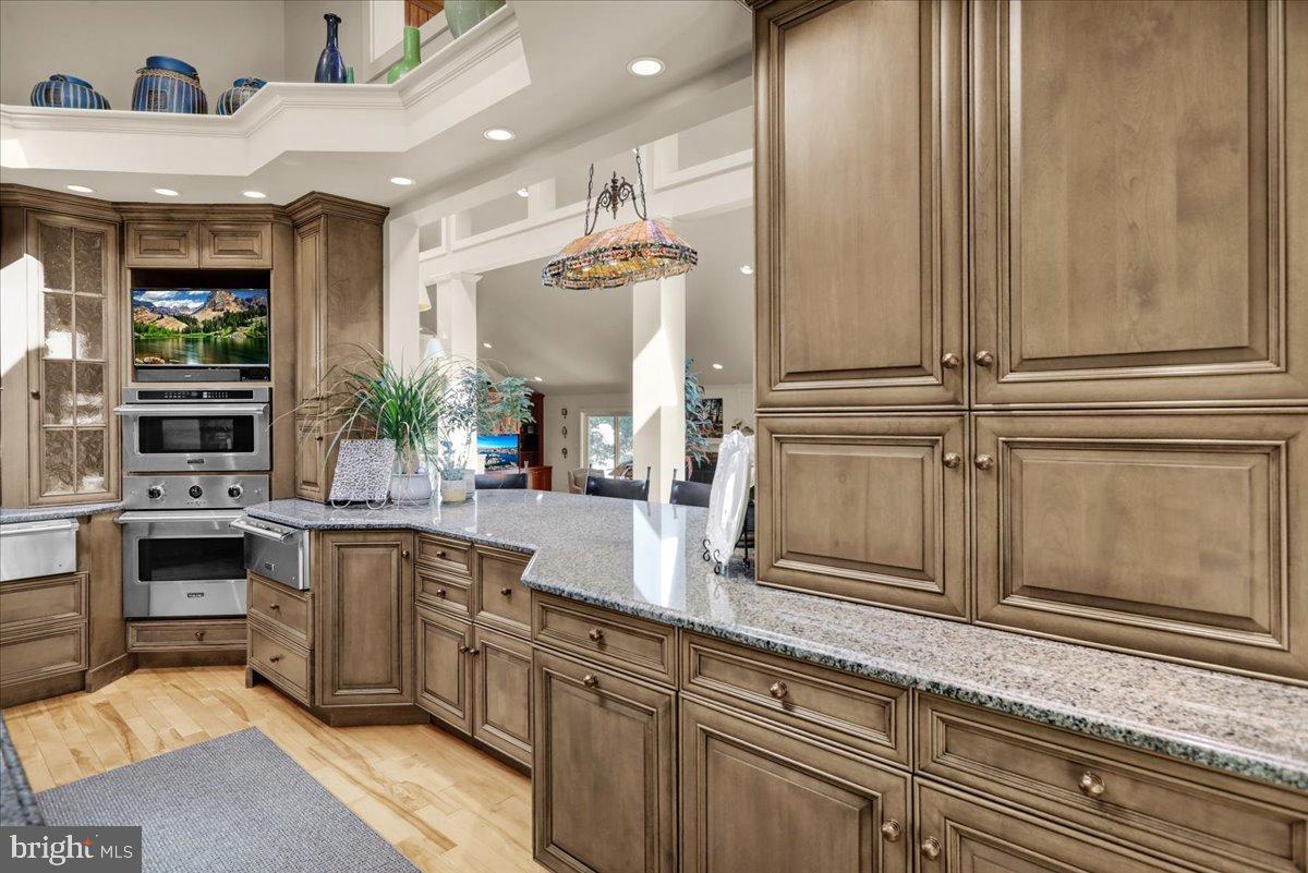 HESSIAN PINES - Residential