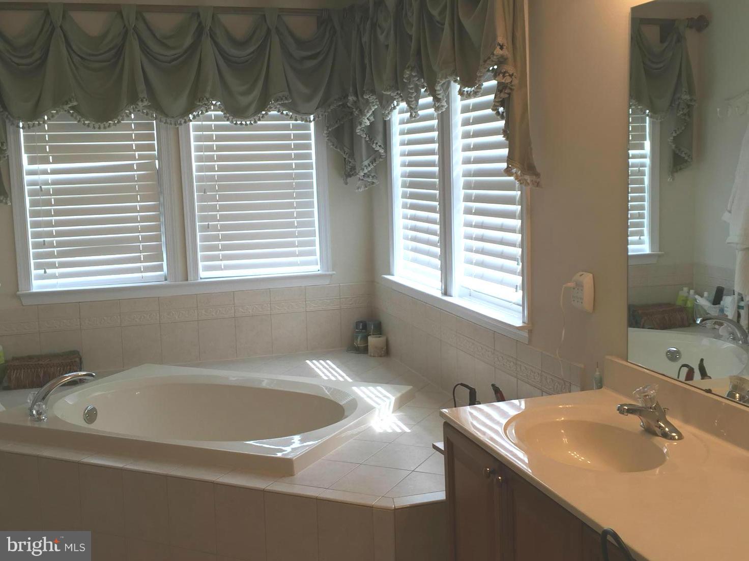 SPRUCE HILL ESTATES - Residential