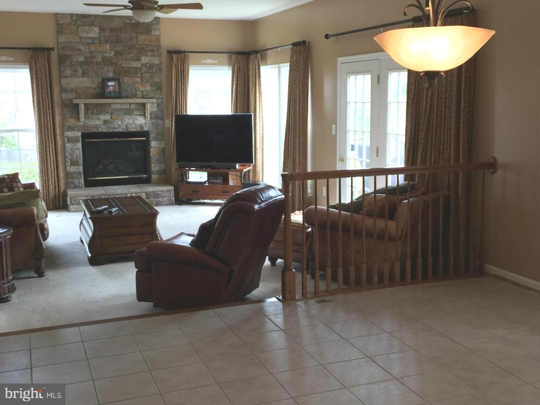 SPRUCE HILL ESTATES - Residential