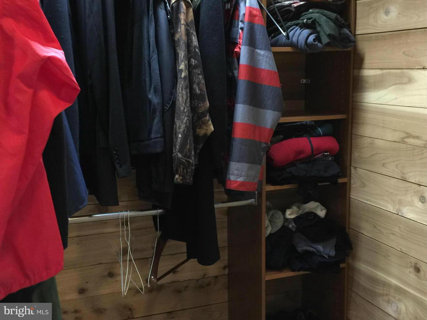 SPRUCE HILL ESTATES - Residential