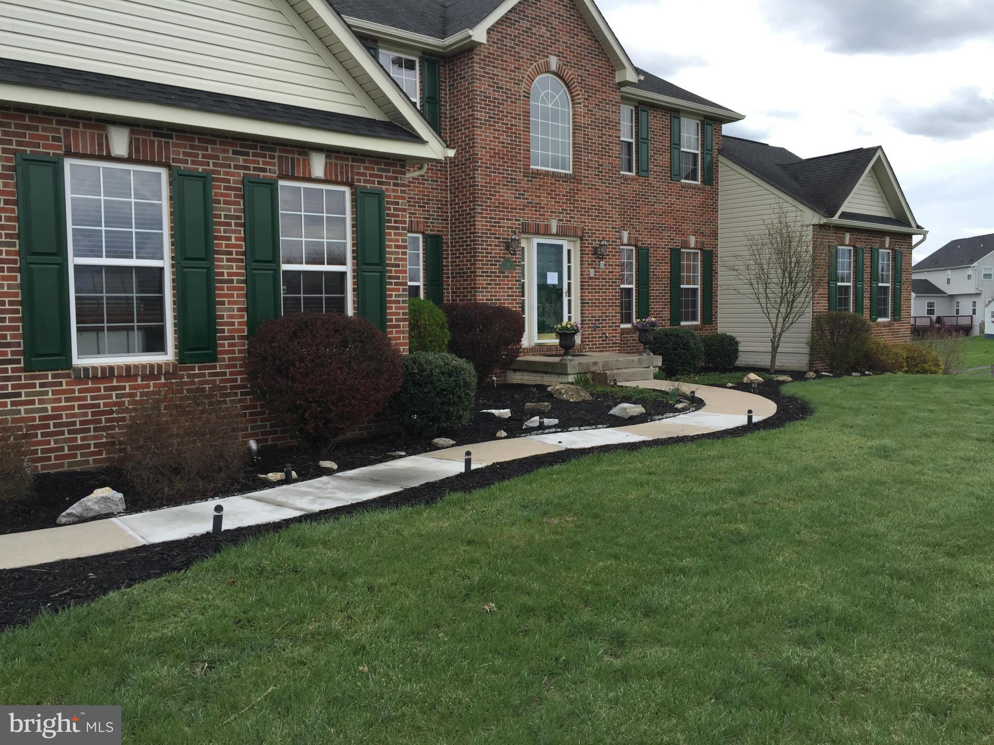 SPRUCE HILL ESTATES - Residential