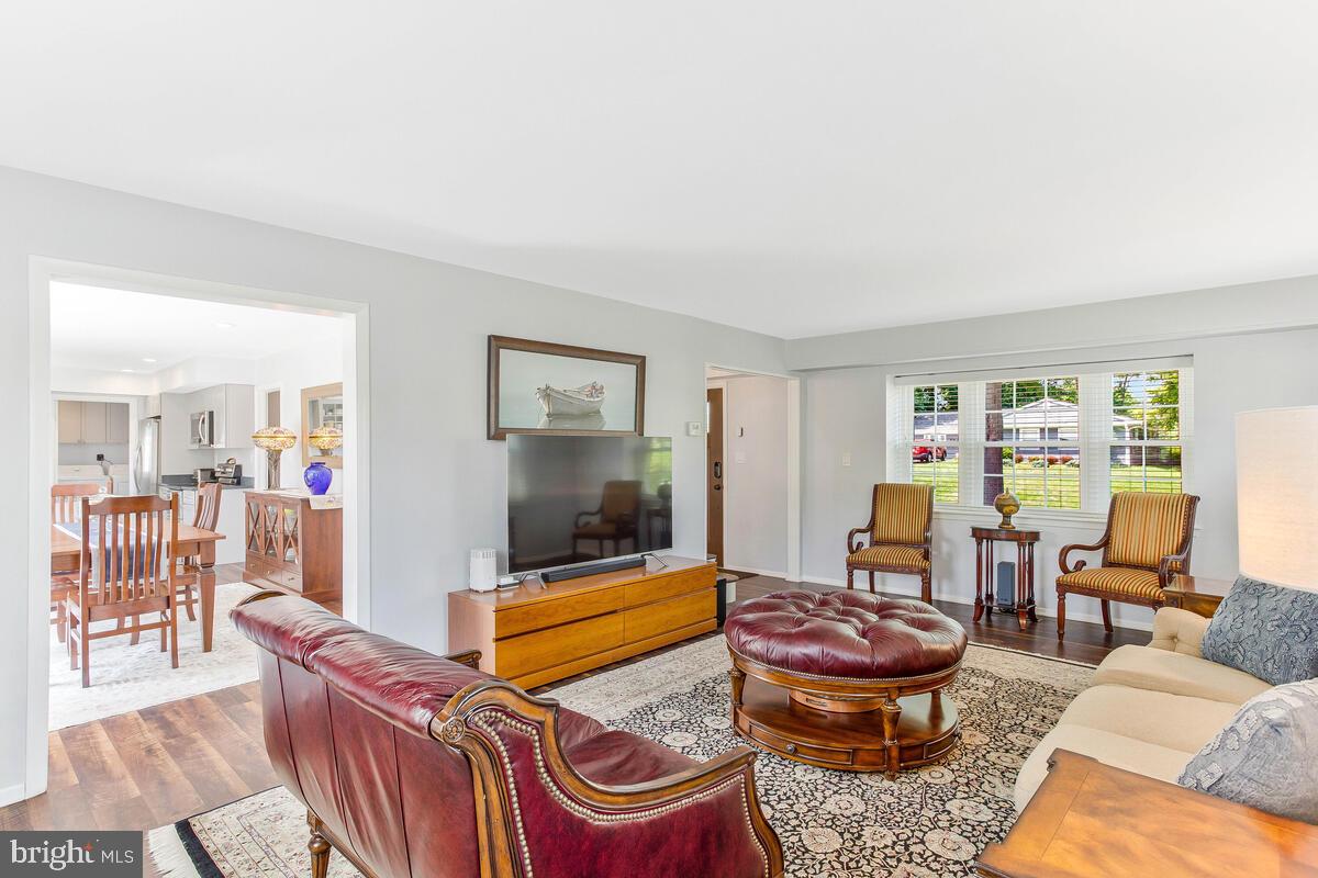 KENILWORTH - Residential