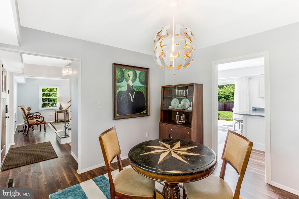 KENILWORTH - Residential