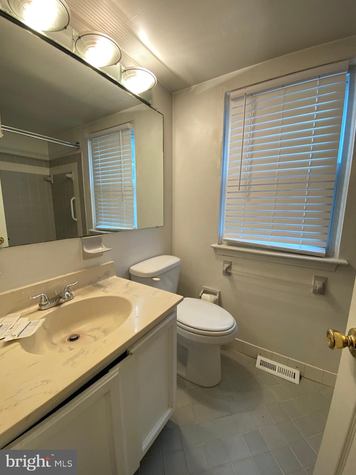 LANSDOWNE - Residential Lease