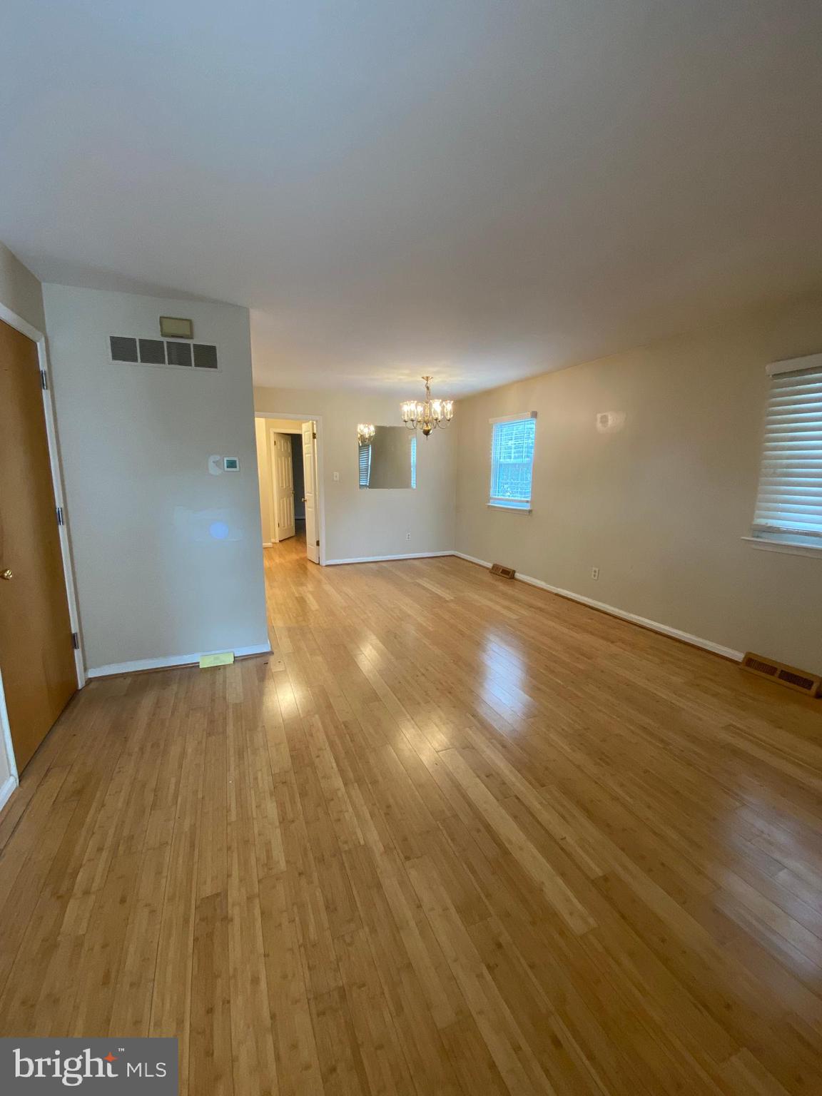 LANSDOWNE - Residential Lease