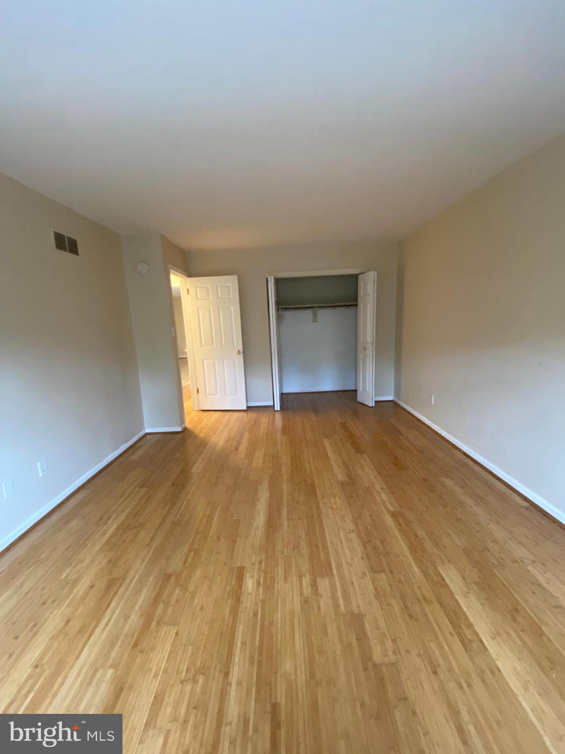 LANSDOWNE - Residential Lease