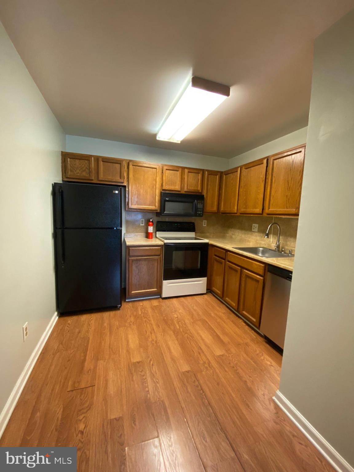 LANSDOWNE - Residential Lease