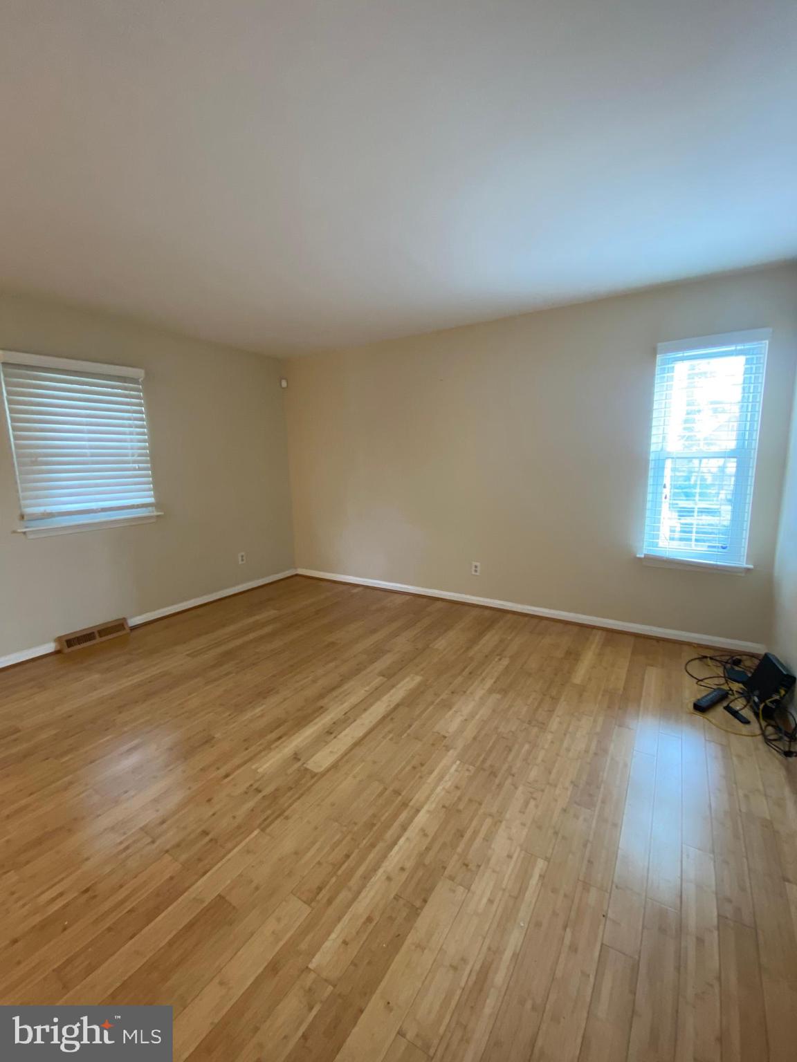 LANSDOWNE - Residential Lease