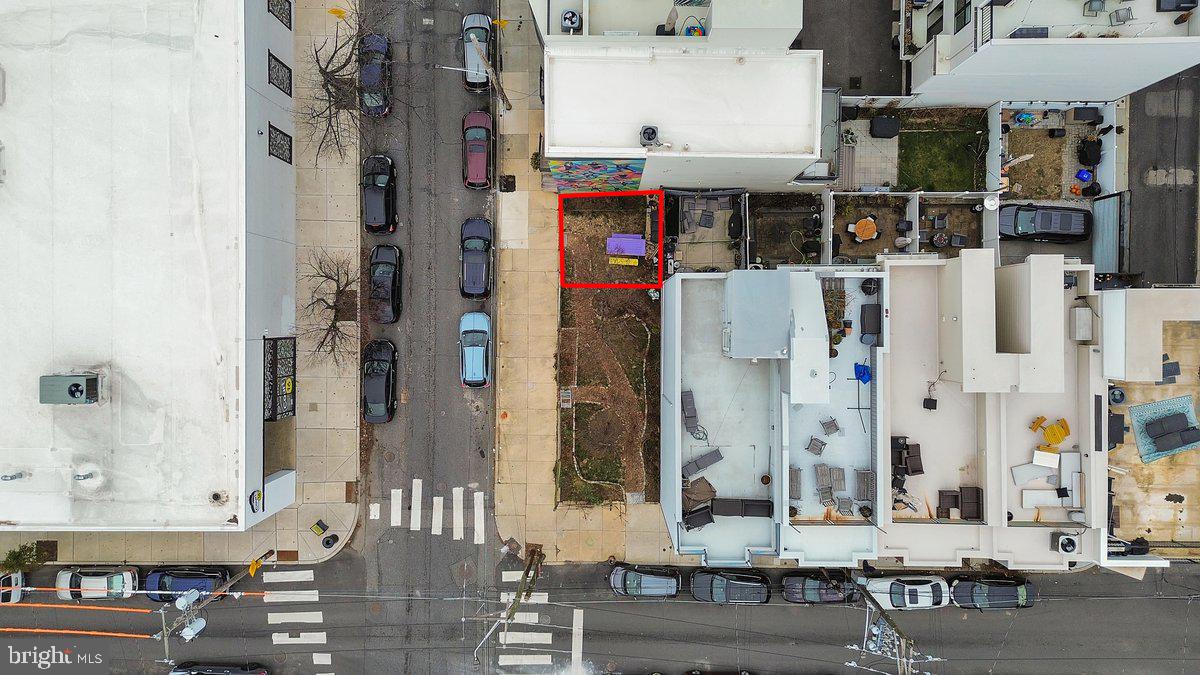 NORTHERN LIBERTIES - Land