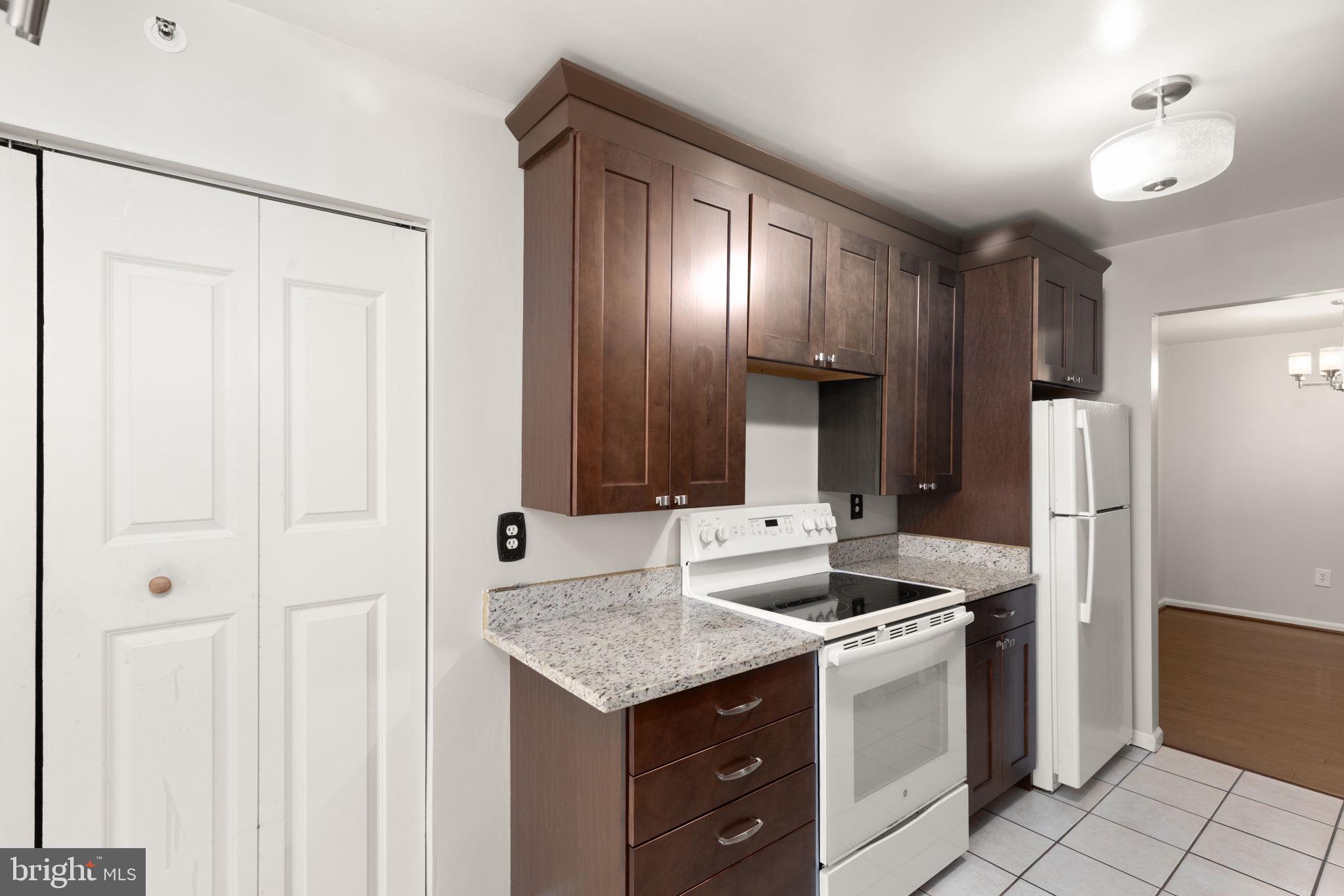 THE POINTE - Residential Lease