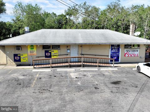 Photo of 41 Main St, JUNEDALE, PA 18230 (MLS # PACC2006320)