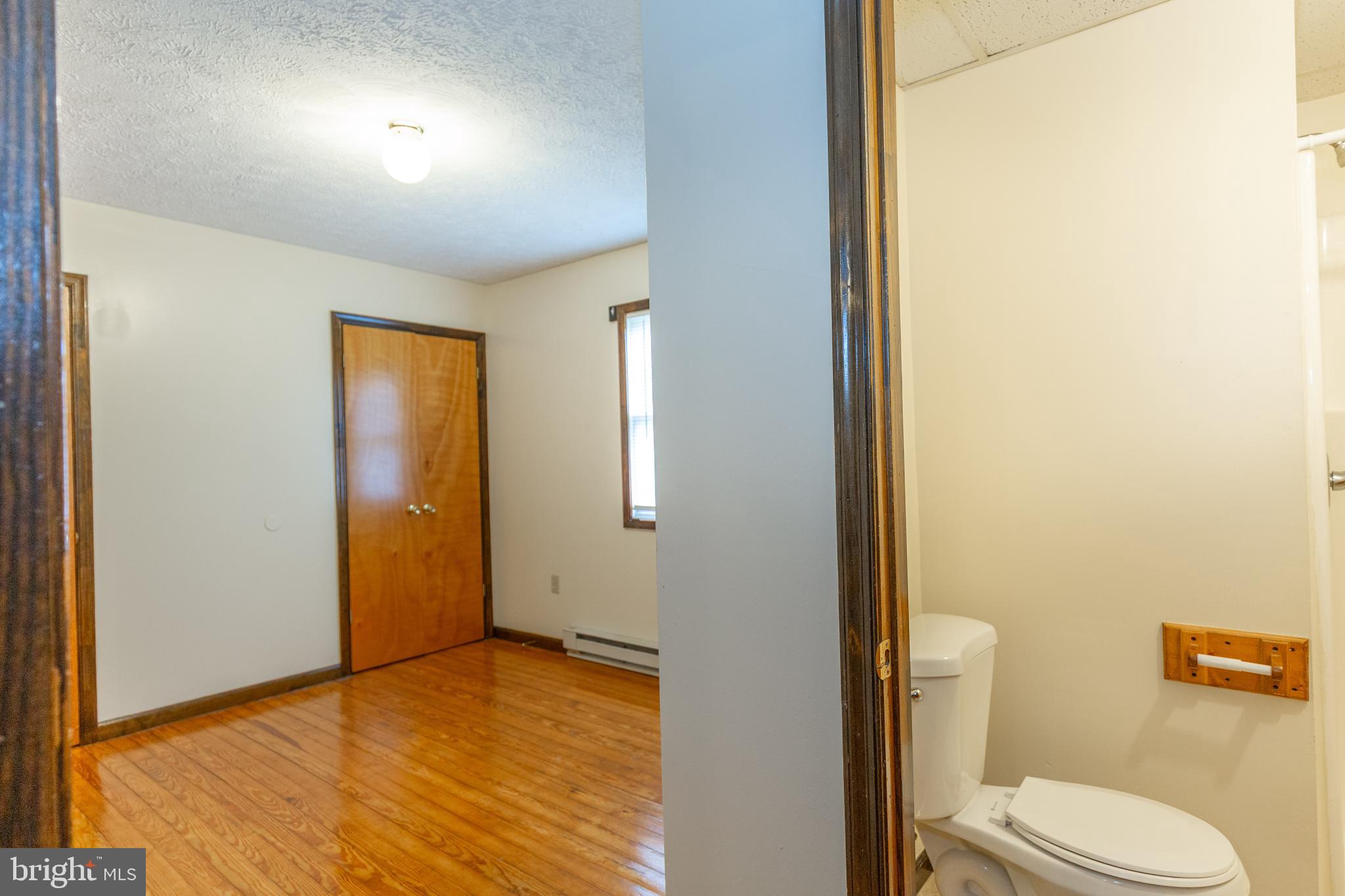 DOWNTOWN CHARLES TOWN - Residential Lease