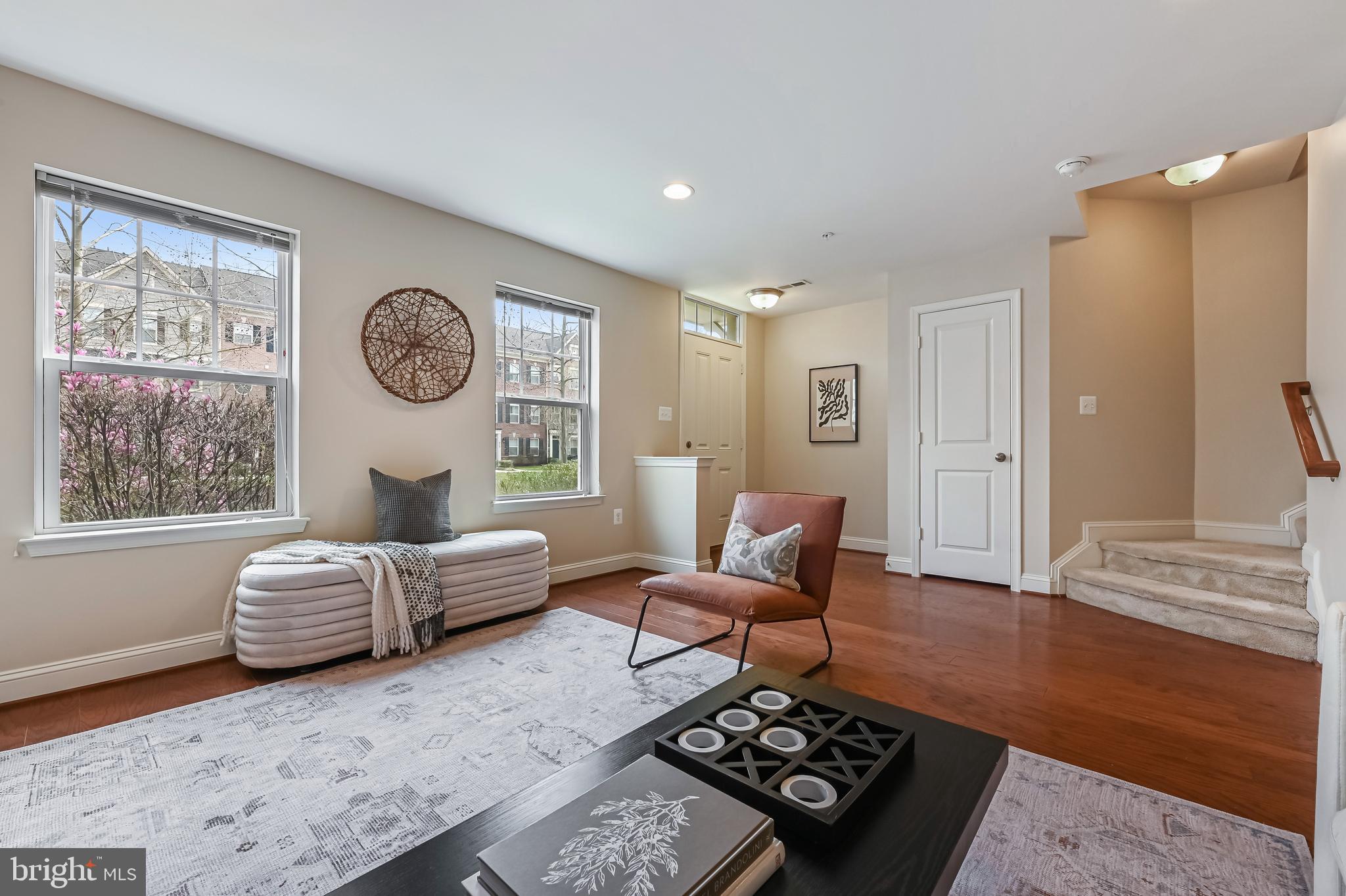 VILLAGE GREENS - Residential