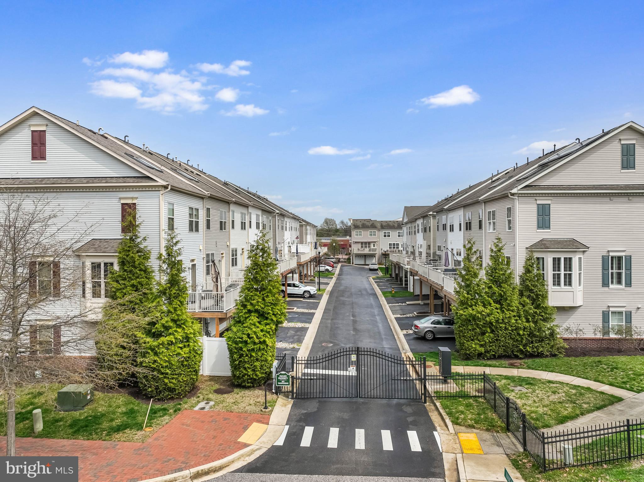 VILLAGE GREENS - Residential