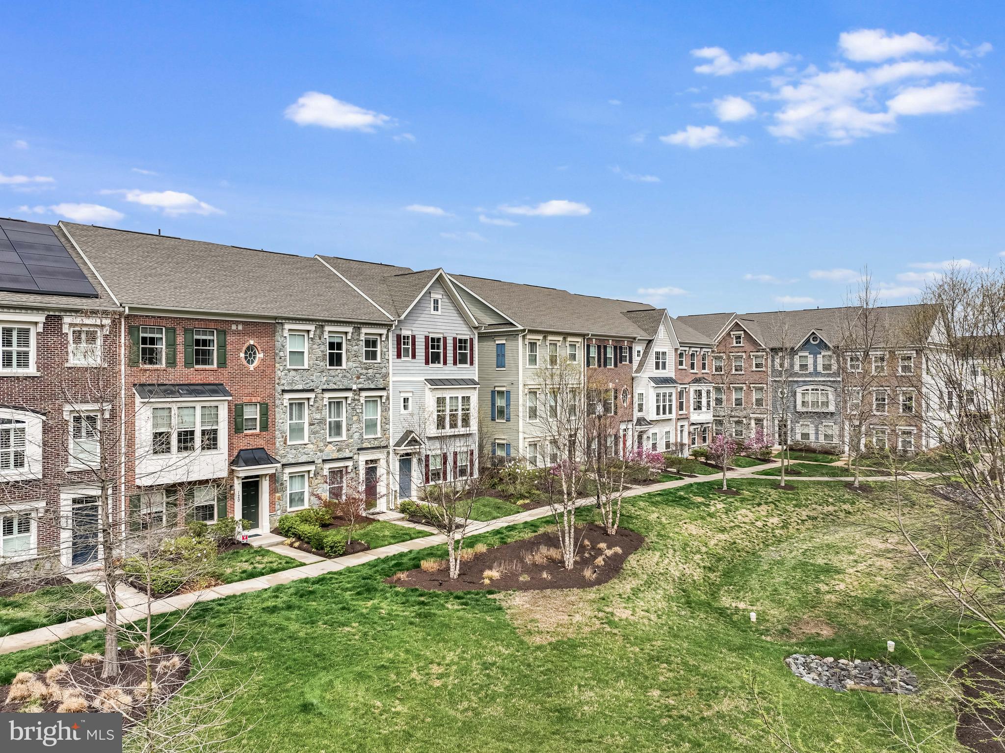 VILLAGE GREENS - Residential