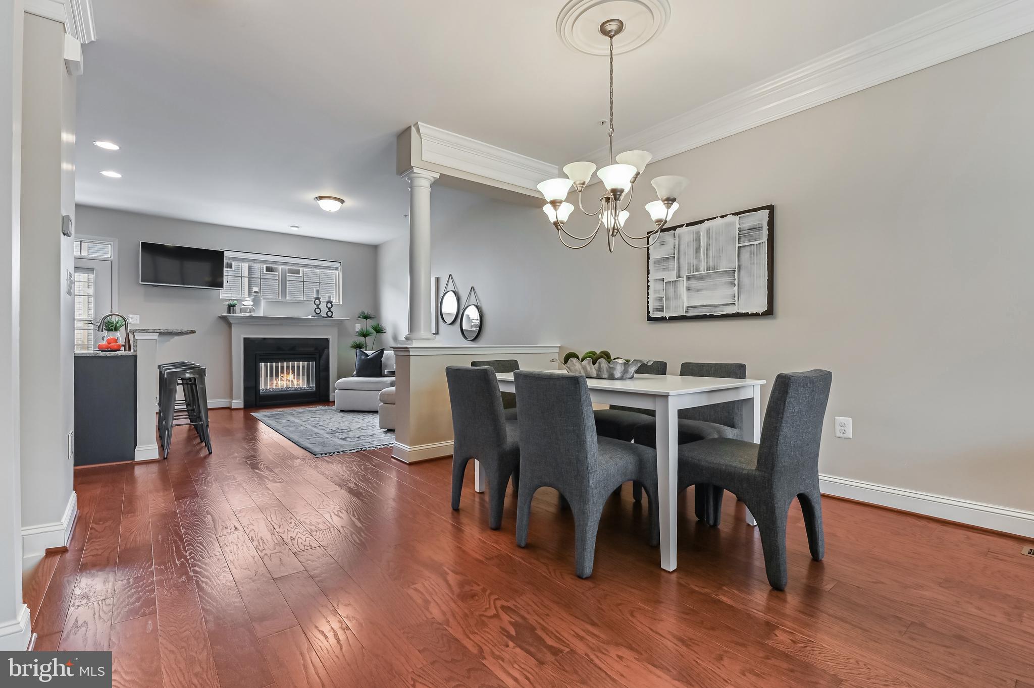 VILLAGE GREENS - Residential