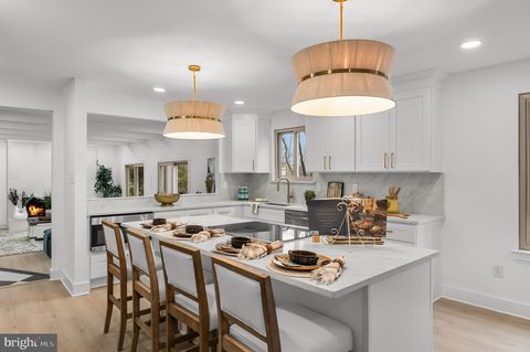 64 CHIPPENHAM DRIVE VOORHEES NJ 08043